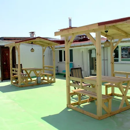 White Crown Ve Yasam Merkezi Apartmanhotel Isztambul