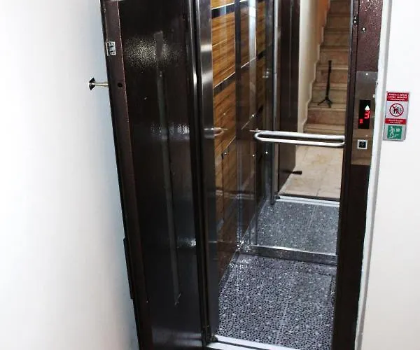 White Crown Ve Yasam Merkezi Isztambul