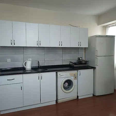 White Crown Ve Yasam Merkezi