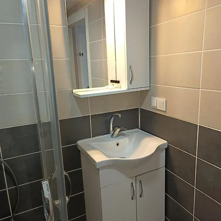 White Crown Ve Yasam Merkezi 3*