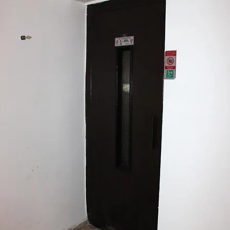 White Crown Ve Yasam Merkezi Hotel apartamentowy