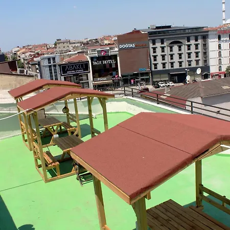 White Crown Ve Yasam Merkezi