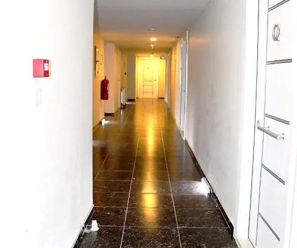 White Crown Ve Yasam Merkezi Istambul