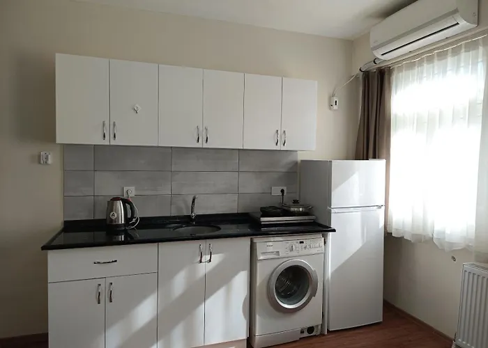 White Crown Ve Yasam Merkezi