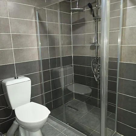 White Crown Ve Yasam Merkezi Aparthotel *
