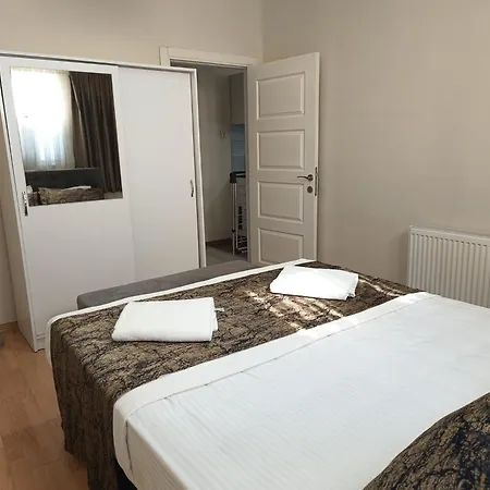 Aparthotel White Crown Ve Yasam Merkezi *